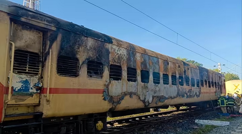 मदुरै ट्रेन में आग – ‘दरवाजे बंद, लोग अंदर फंसे’: यात्रियों ने तमिलनाडु रेलवे स्टेशन की भयावहता को याद किया