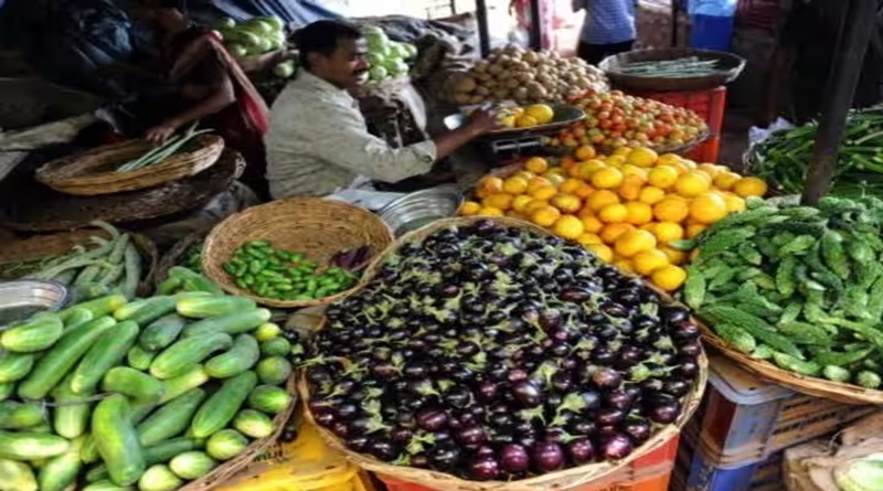 खाद्य पदार्थों की ऊंची कीमतों के कारण नवंबर में भारत में खुदरा मुद्रास्फीति बढ़कर 5.55 प्रतिशत हो गई